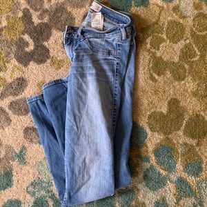 Size 7 R Hollister Skinny Jeans